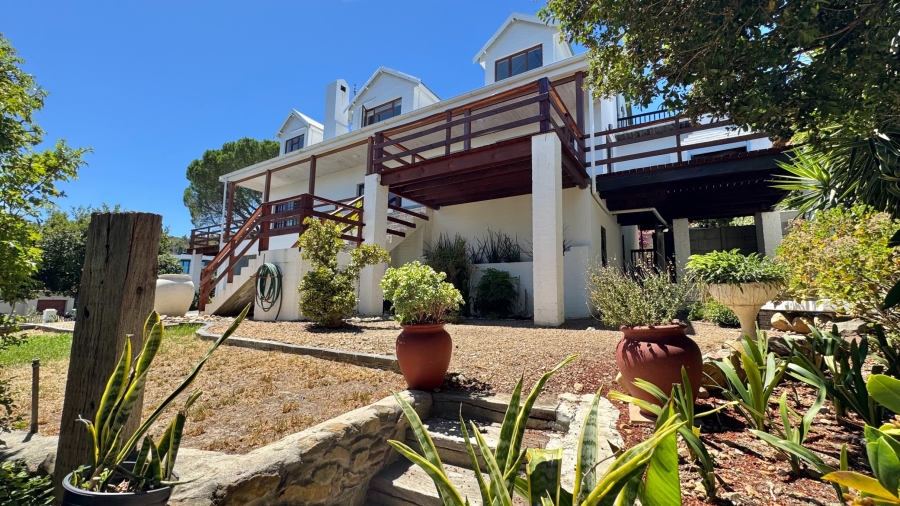 5 Bedroom Property for Sale in Rome Glen Western Cape